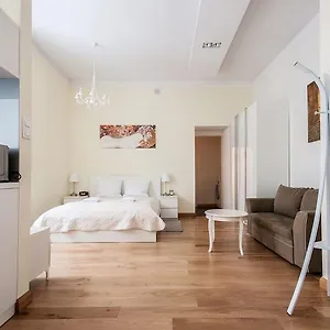 Elegant Apartment Foksal Warsaw